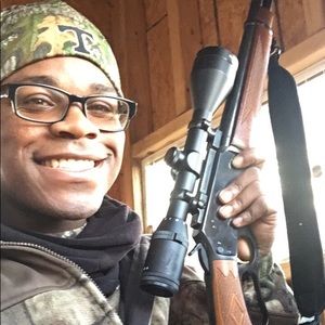 Meet your Posher, Devin